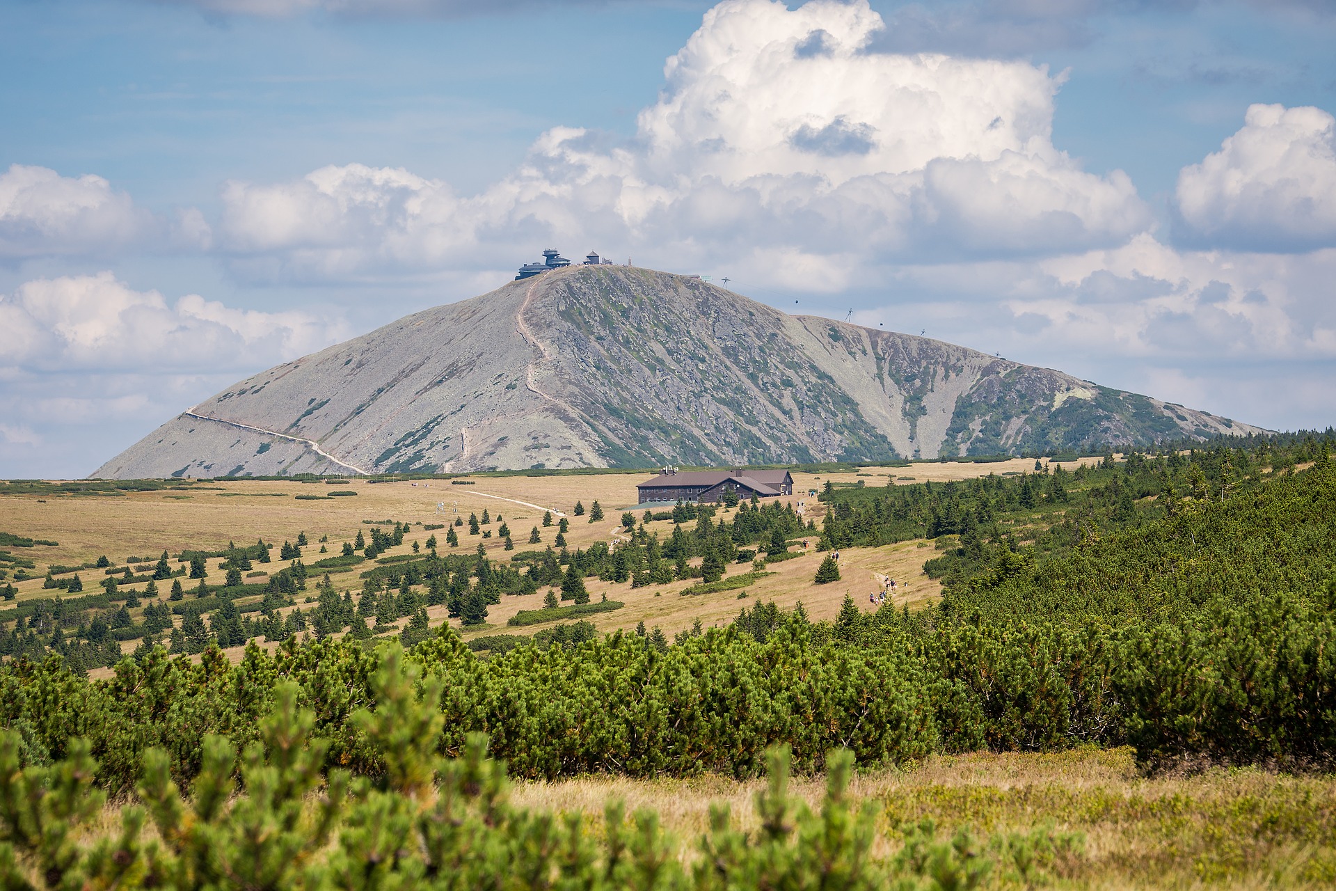 7 trails to Sněžka